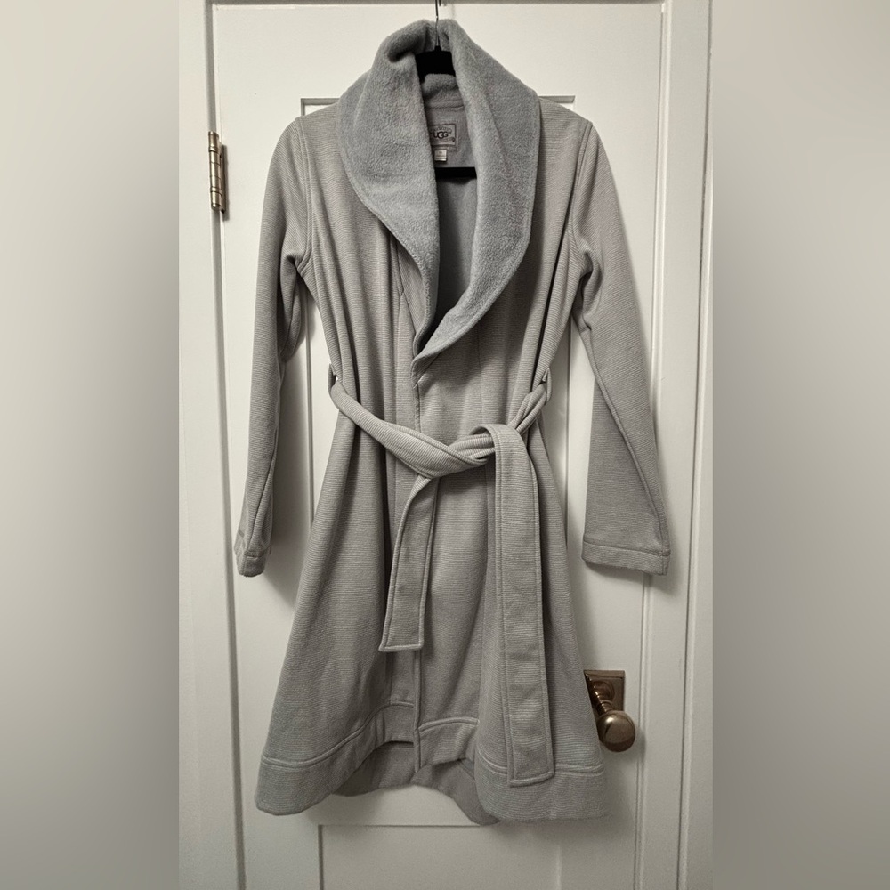 UGG Light Gray Striped Robe